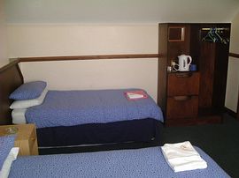 Twin room2 