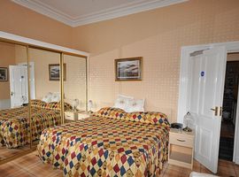 Double bedroom 