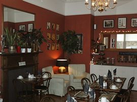 Breakfast Room 