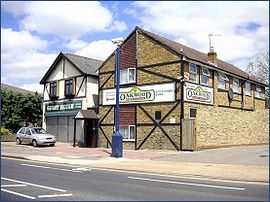 Oakwood Guest House Front View 