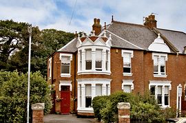 Cheriton Lodge Bed & Breakfast 