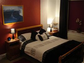 Master bedroom with private toilet & washbain