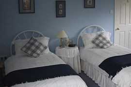 Twin bedded room 