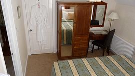 Double bedroom 