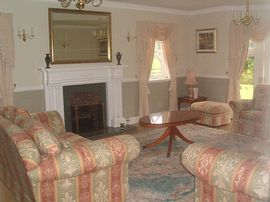 Guest's Sitting Room 