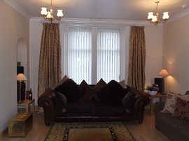 Guest sitting room 