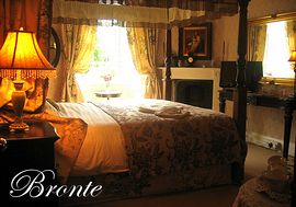 Bronte Four Poster room 