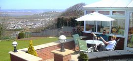 Garden & Patio with Stunning Sea Views 